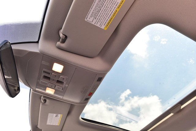 Volkswagen Jetta Vehicle Image 22
