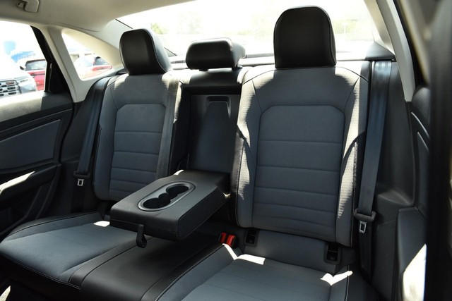 Volkswagen Jetta Vehicle Image 23