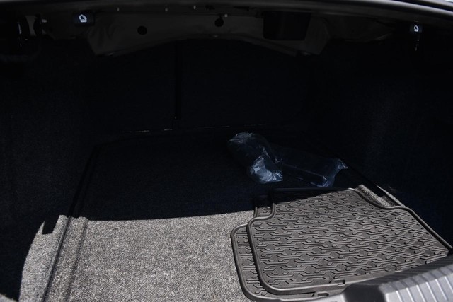 Volkswagen Jetta Vehicle Image 24