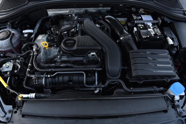 Volkswagen Jetta Vehicle Image 25