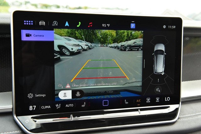Volkswagen Tiguan Vehicle Image 13
