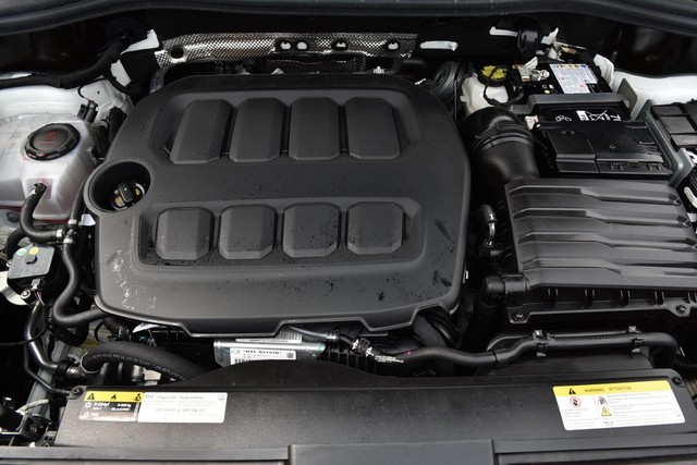 Volkswagen Tiguan Vehicle Image 27