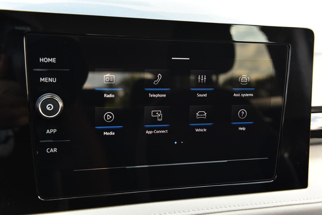 Volkswagen Taos Vehicle Full-screen Gallery Image 13