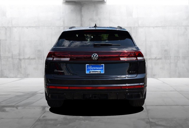 Volkswagen Atlas Cross Sport Vehicle Image 06