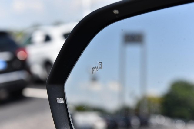Volkswagen Atlas Cross Sport Vehicle Image 10
