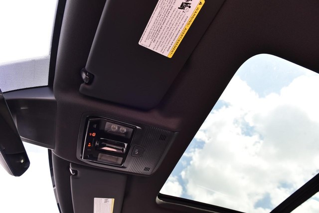 Volkswagen Atlas Cross Sport Vehicle Image 21
