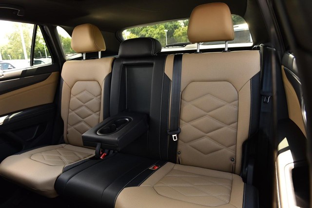 Volkswagen Atlas Cross Sport Vehicle Image 22