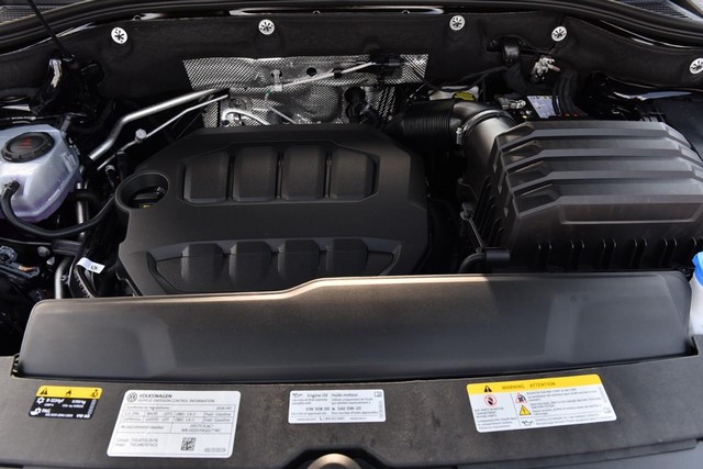 Volkswagen Atlas Cross Sport Vehicle Image 27