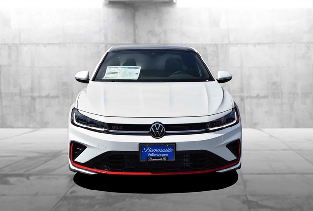 Volkswagen Jetta GLI Vehicle Image 04