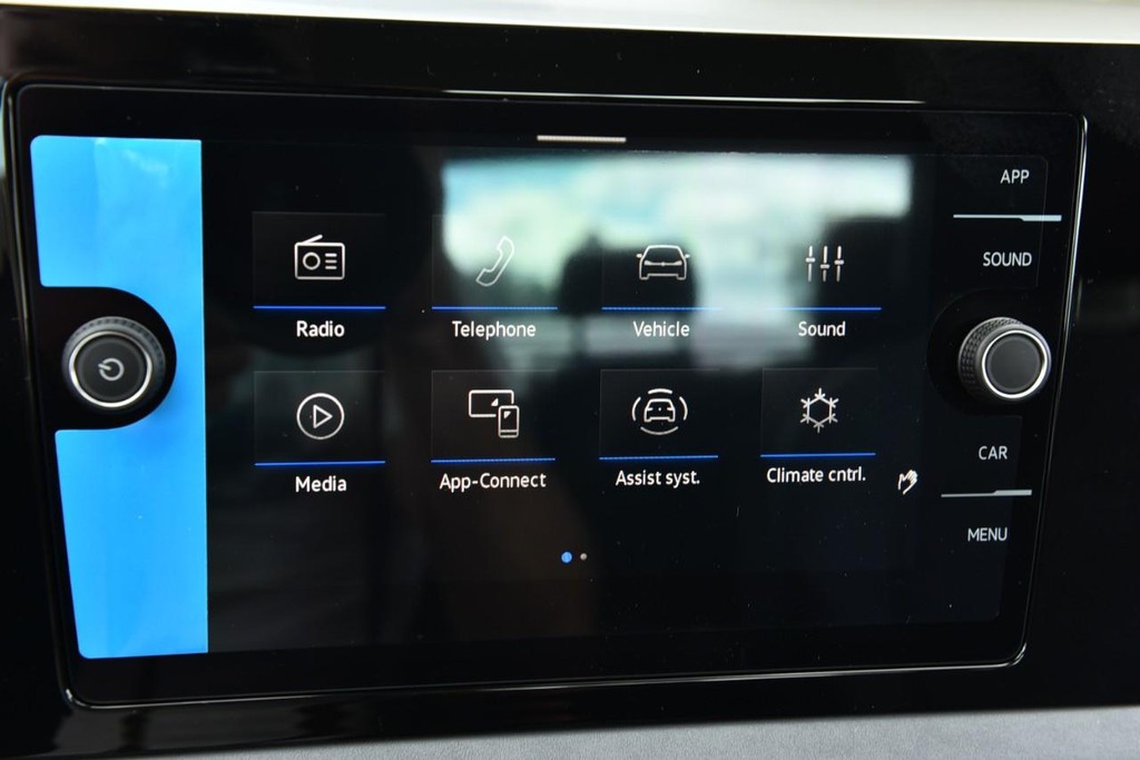 Volkswagen Jetta Vehicle Full-screen Gallery Image 14