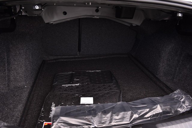 Volkswagen Jetta Vehicle Image 24