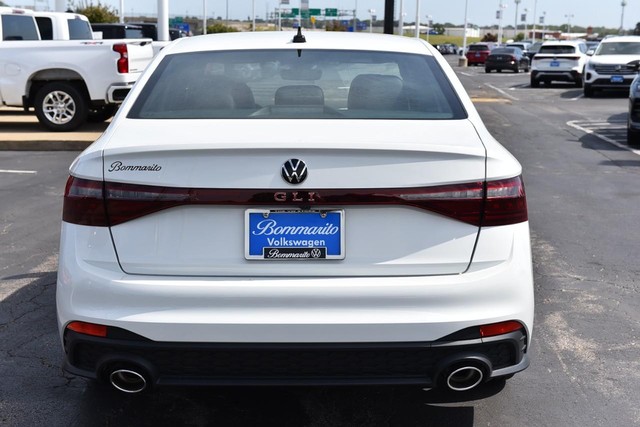 Volkswagen Jetta GLI Vehicle Image 06