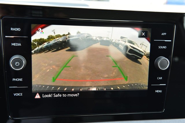 Volkswagen Jetta Vehicle Image 13