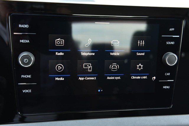 Volkswagen Jetta Vehicle Image 14