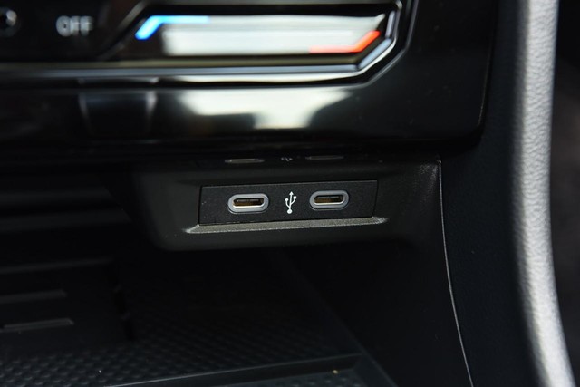Volkswagen Jetta Vehicle Image 16