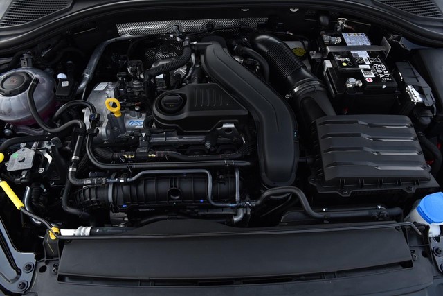 Volkswagen Jetta Vehicle Image 25