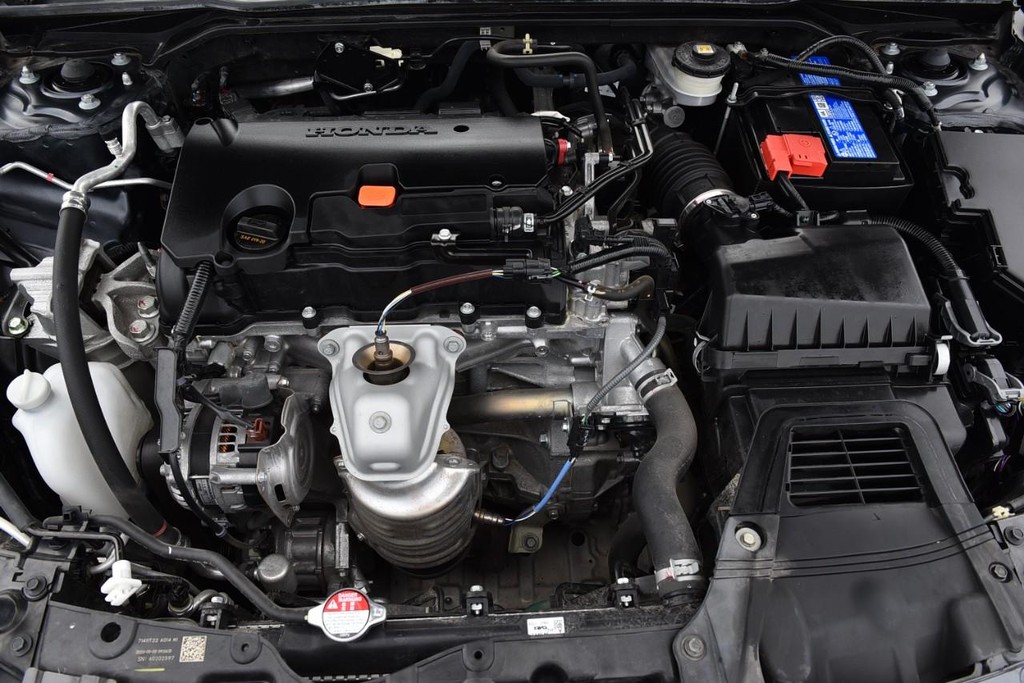Honda Civic Hatchback Vehicle Full-screen Gallery Image 23