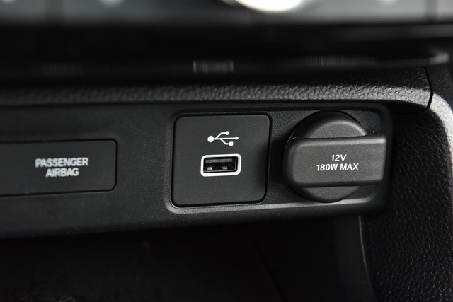 Honda Civic Hatchback Vehicle Image 15