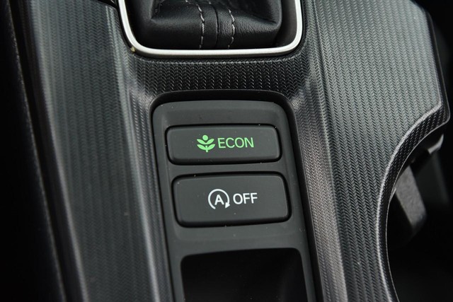 Honda Civic Hatchback Vehicle Image 16