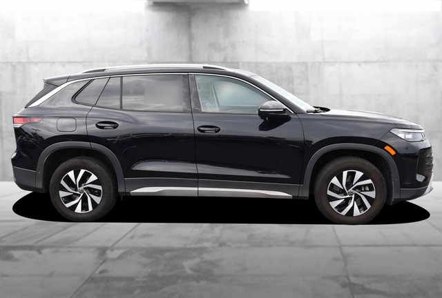Volkswagen Tiguan Vehicle Image 05
