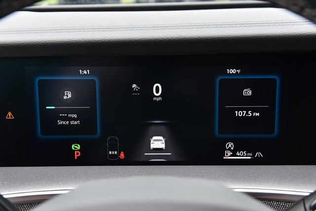 Volkswagen Tiguan Vehicle Image 11