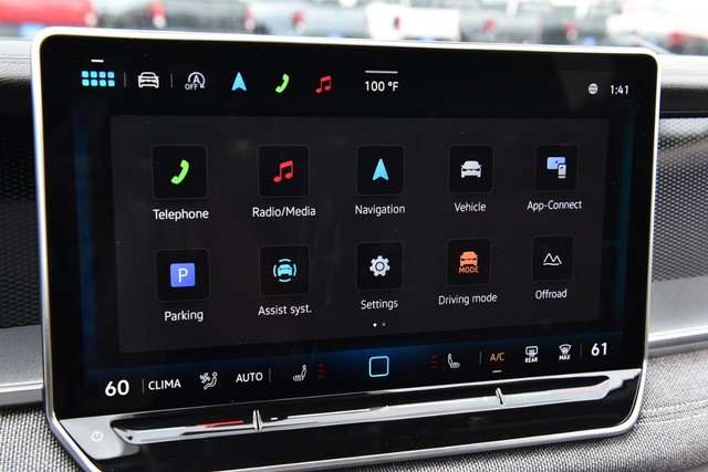 Volkswagen Tiguan Vehicle Image 14
