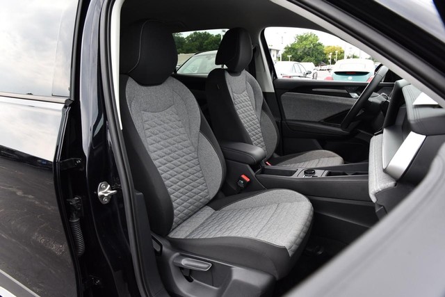Volkswagen Tiguan Vehicle Image 19