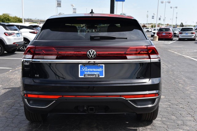 Volkswagen Atlas Cross Sport Vehicle Image 06
