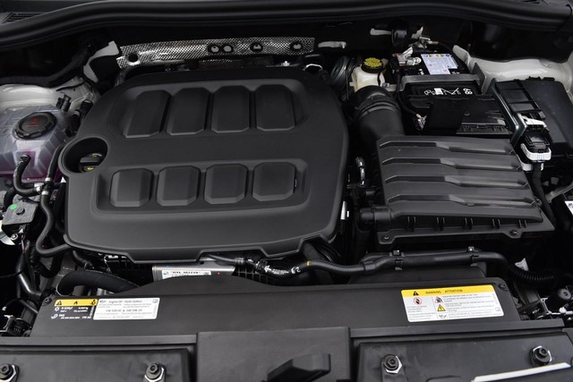 Volkswagen Tiguan Vehicle Image 27