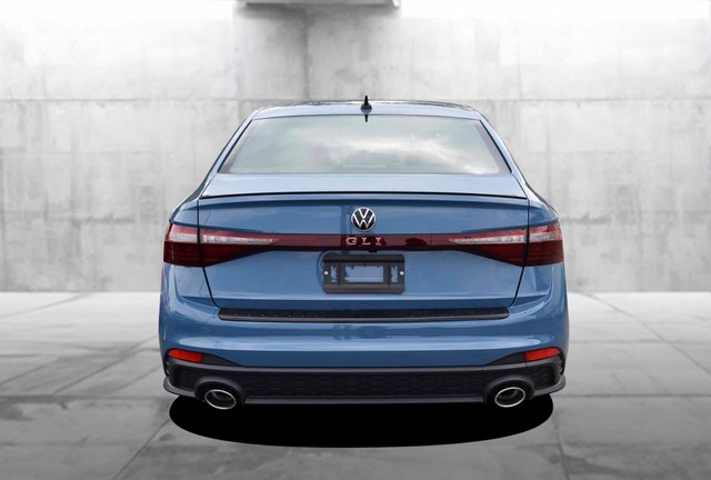 Volkswagen Jetta GLI Vehicle Image 06