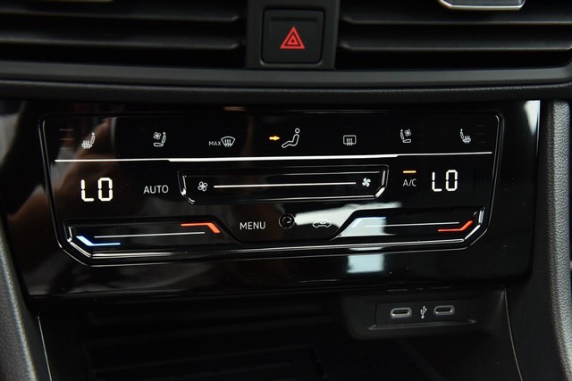 Volkswagen Jetta GLI Vehicle Image 15