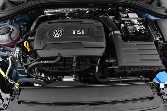 Volkswagen Jetta GLI Vehicle Image 26