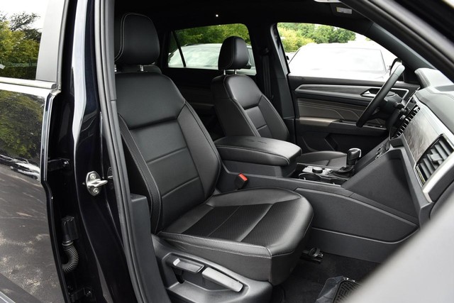 Volkswagen Atlas Cross Sport Vehicle Image 20