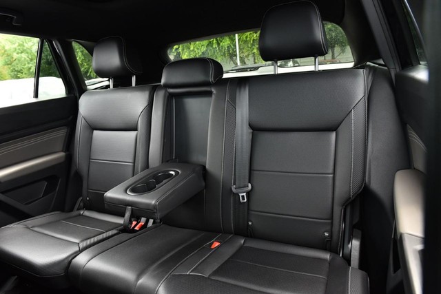 Volkswagen Atlas Cross Sport Vehicle Image 22