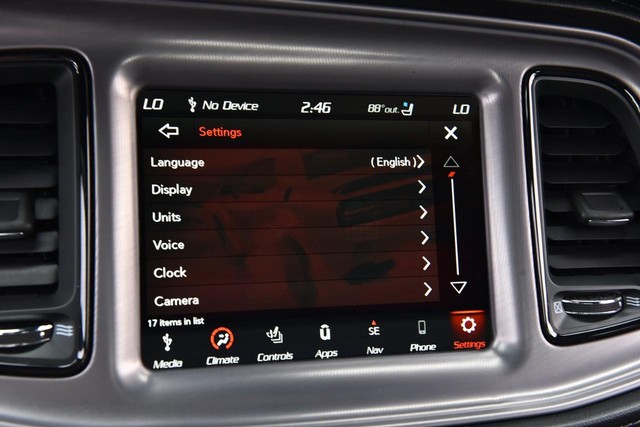 Dodge Challenger Vehicle Image 16