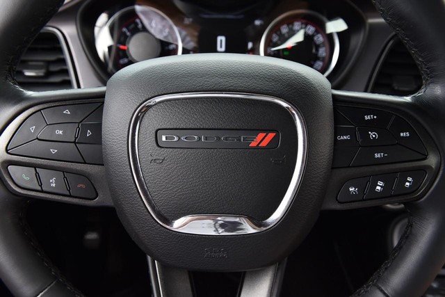 Dodge Challenger Vehicle Image 19