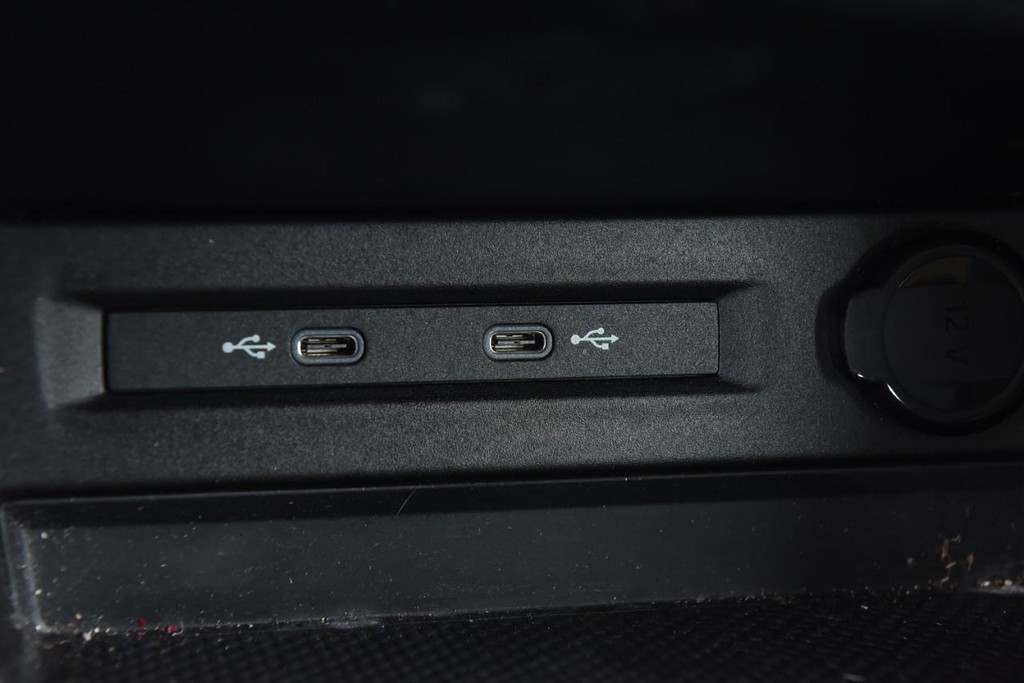 Volkswagen Taos Vehicle Full-screen Gallery Image 15