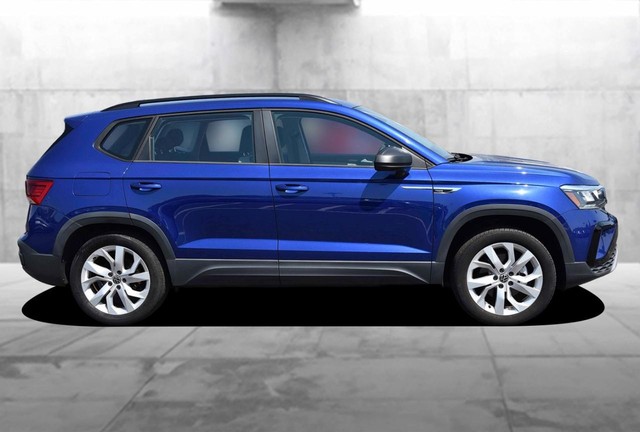 Volkswagen Taos Vehicle Image 05