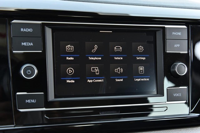 Volkswagen Taos Vehicle Image 13
