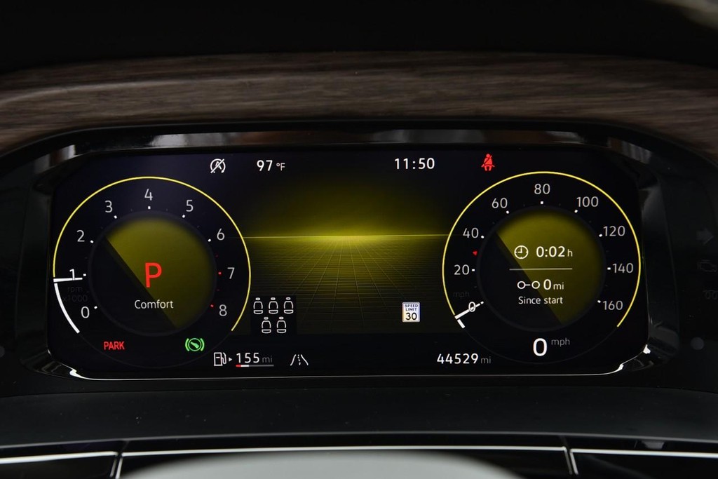 Volkswagen Atlas Vehicle Full-screen Gallery Image 12