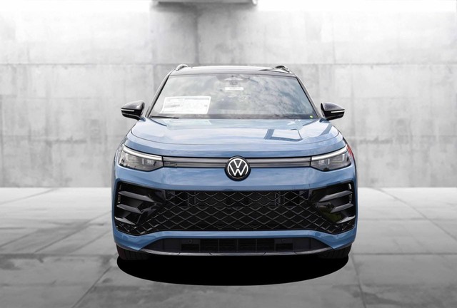 Volkswagen Tiguan Vehicle Image 04
