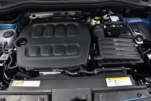 Volkswagen Tiguan Vehicle Image 27
