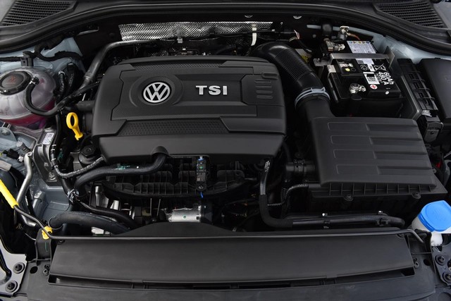 Volkswagen Jetta GLI Vehicle Image 25