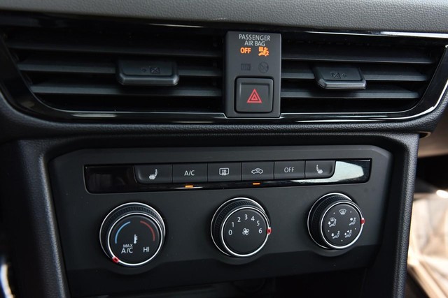 Volkswagen Taos Vehicle Image 14