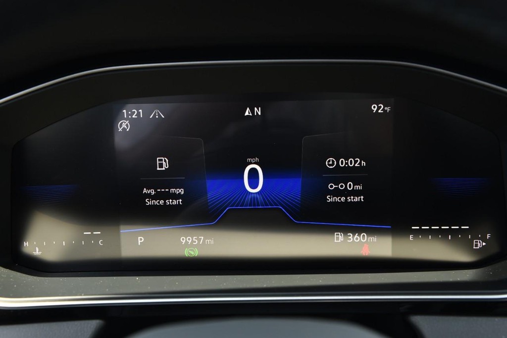 Volkswagen Jetta Vehicle Full-screen Gallery Image 12