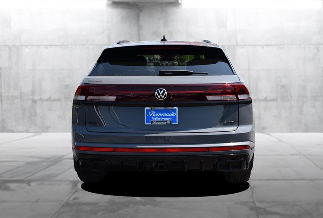 Volkswagen Atlas Cross Sport Vehicle Image 06