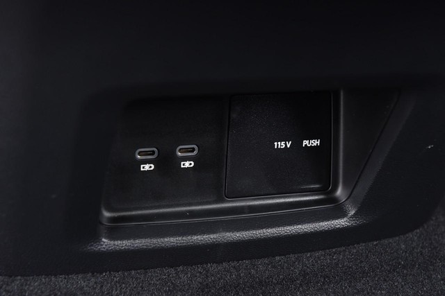 Volkswagen Atlas Cross Sport Vehicle Image 24