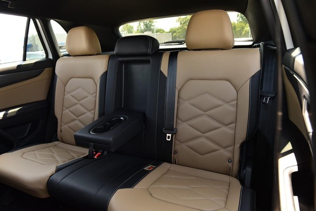 Volkswagen Atlas Cross Sport Vehicle Image 20