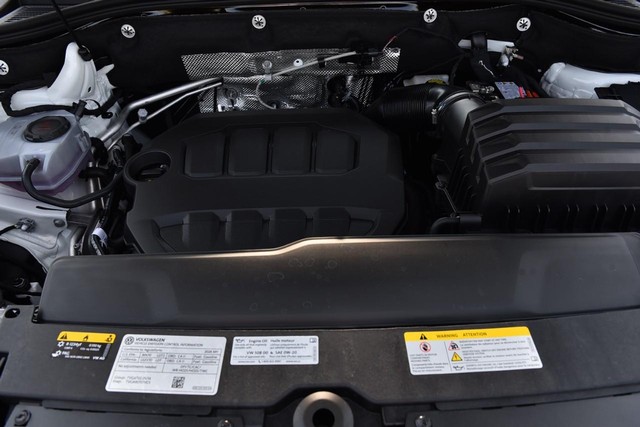Volkswagen Atlas Cross Sport Vehicle Image 24