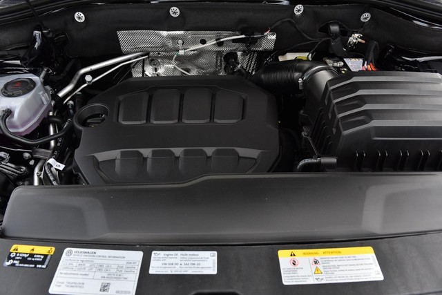 Volkswagen Atlas Cross Sport Vehicle Image 24